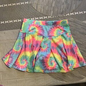 Girl's Azarhia Tennis Skort in Spiral Pastel, Size YL/10-12--Great Shape